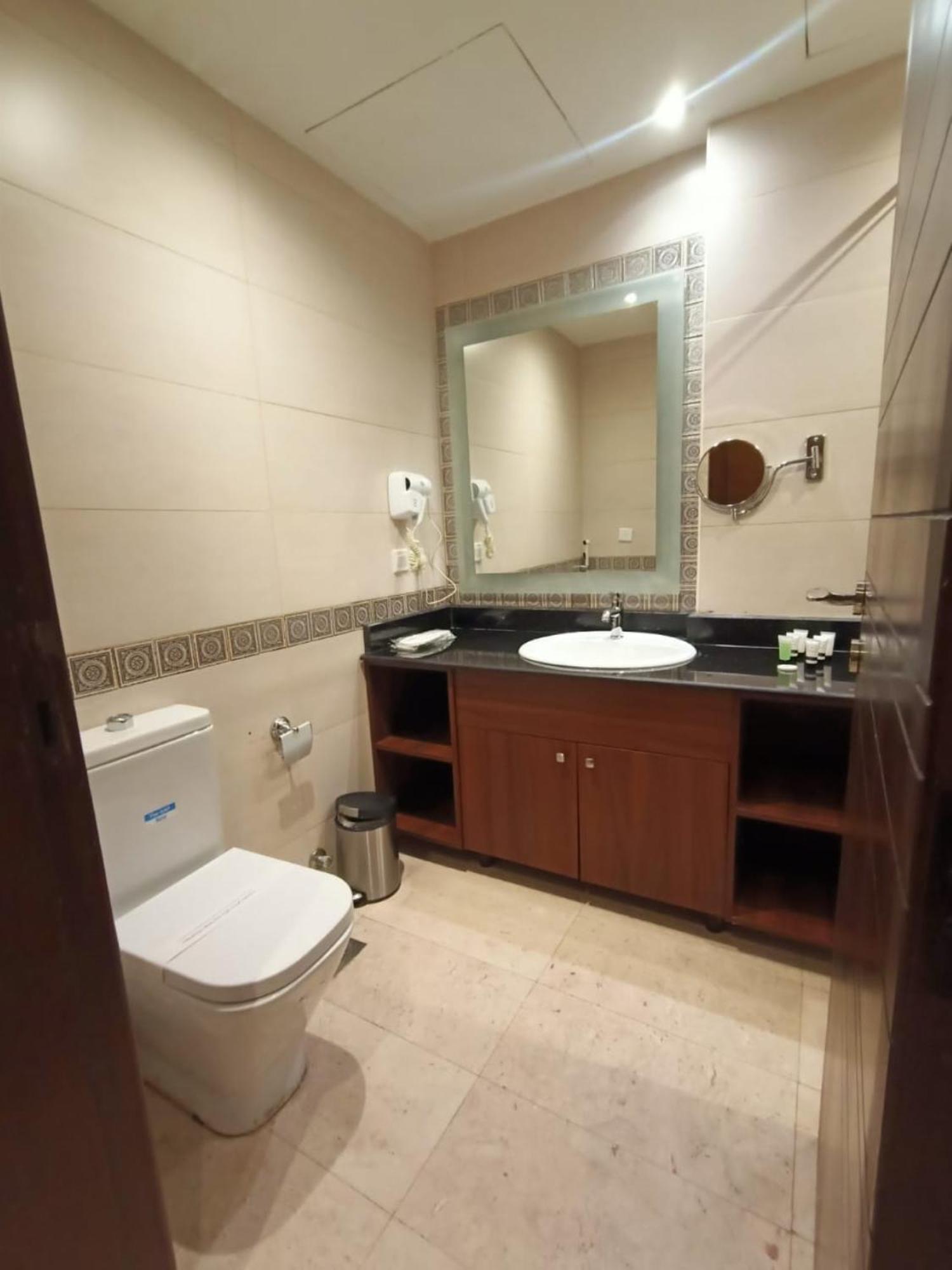 Quiet Jeddah Al Hamra Hotel Exterior foto